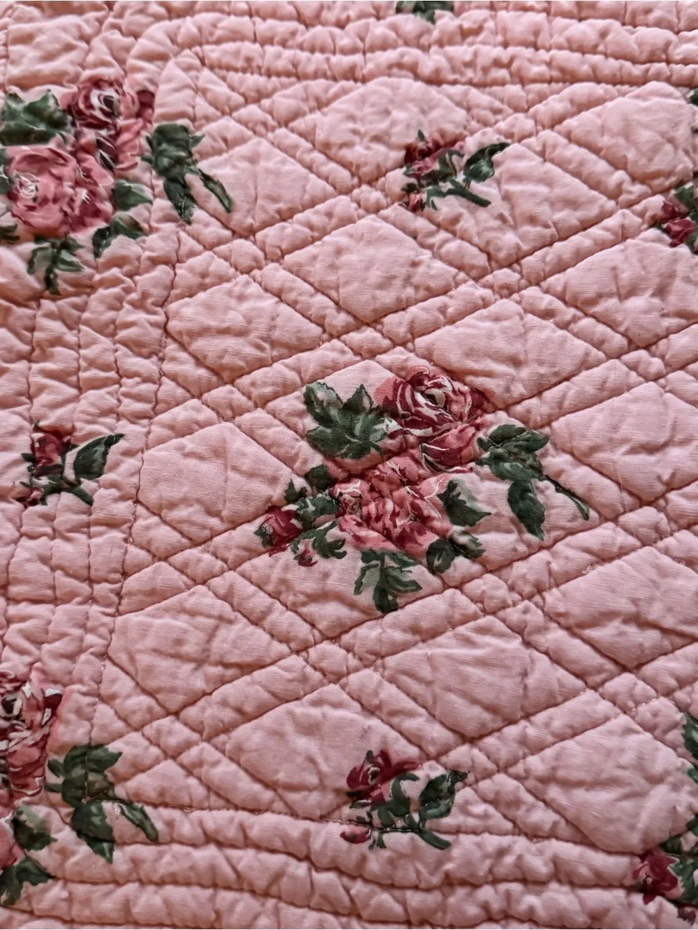 Set of 4 Two’s Company stitched floral cotton placemats pink green